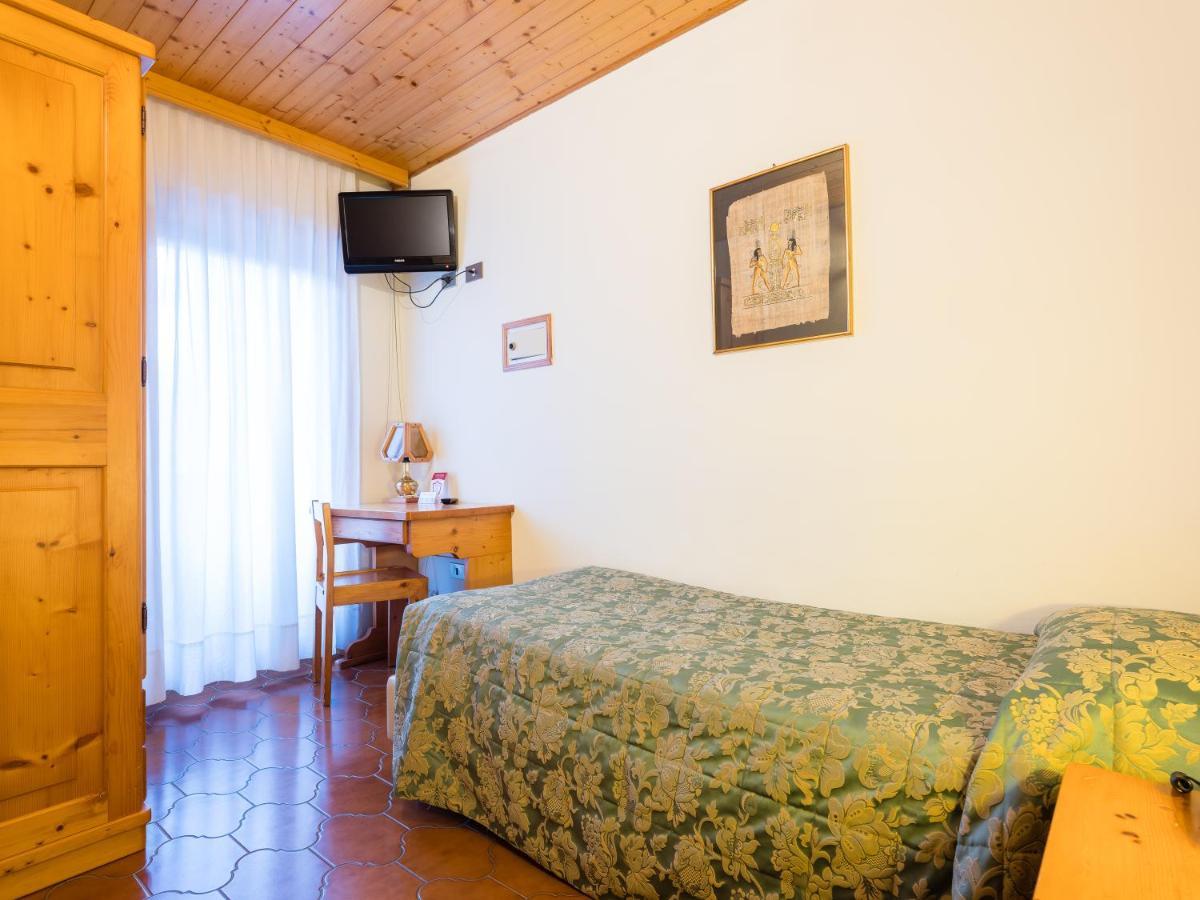 Albergo Dimaro Wellness Hotel Exterior foto