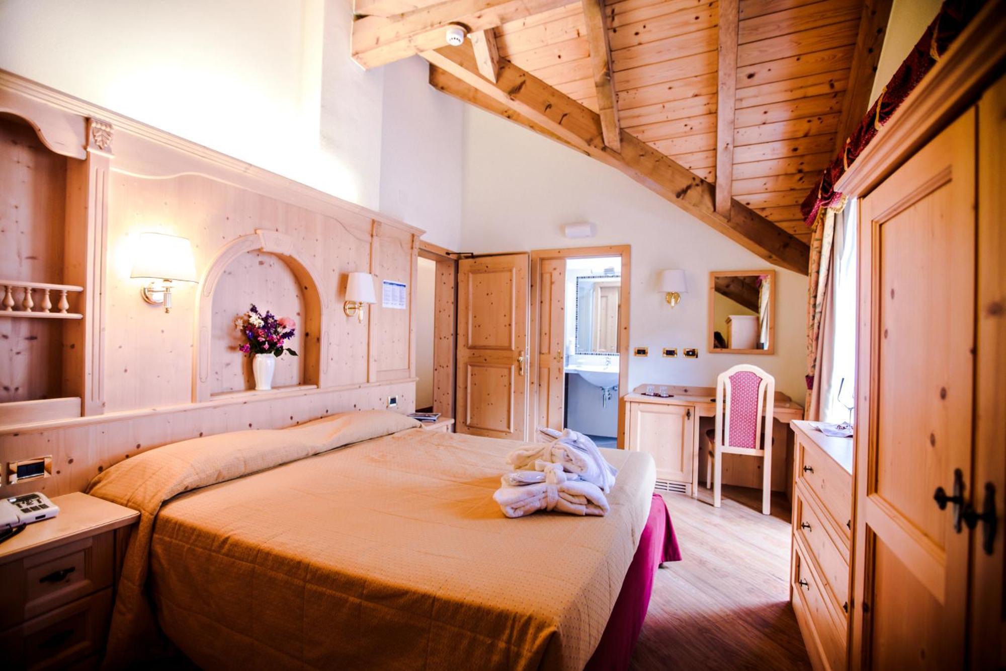 Albergo Dimaro Wellness Hotel Exterior foto
